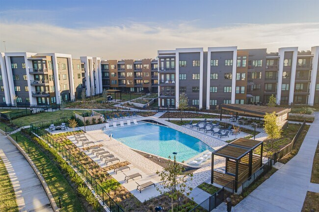 Foto del edificio - 10505 Deerwood Rd