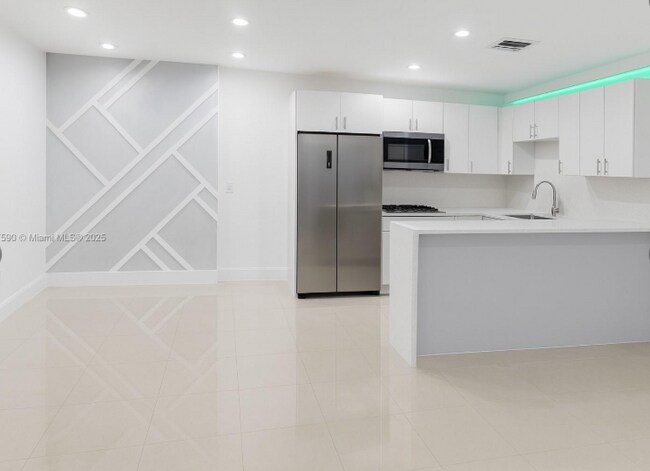 Building Photo - 845 NW 2nd St