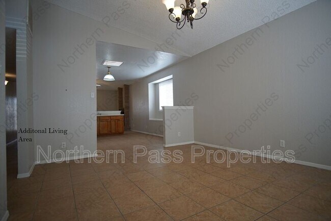 Foto del edificio - 1417 Desierto Rico Ave