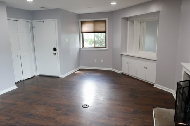 Building Photo - 3807 Babe Ct
