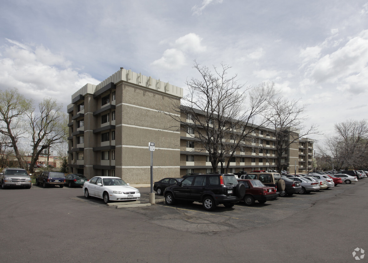 Foto del edificio - Creekside Apartments