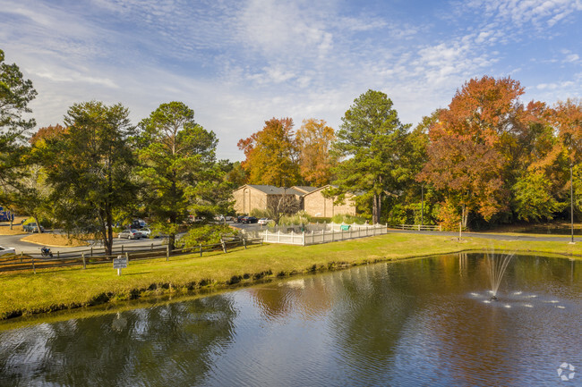 Building Photo - Woodcrest