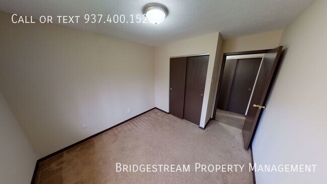 Foto del edificio - Ranch style 3 bedroom, 2 full bath unit in...