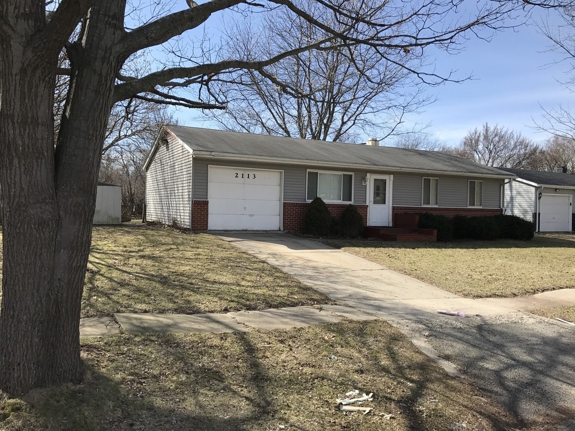Primary Photo - RENT-TO-OWN 2113Jamestown