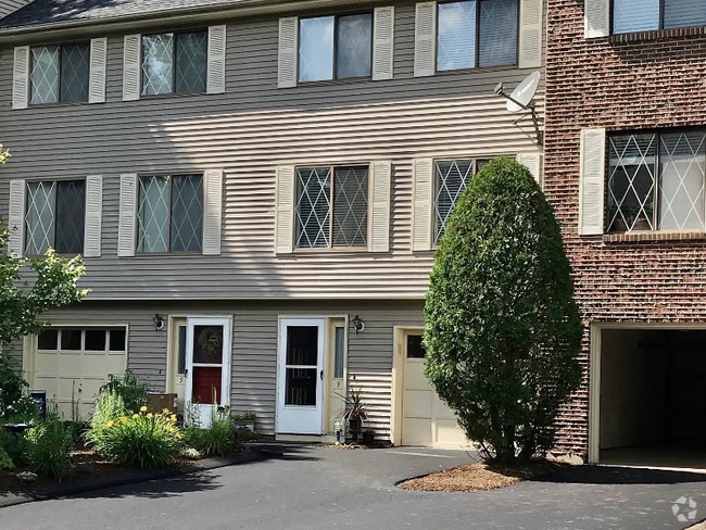 Building Photo - 3 Burberry Ct