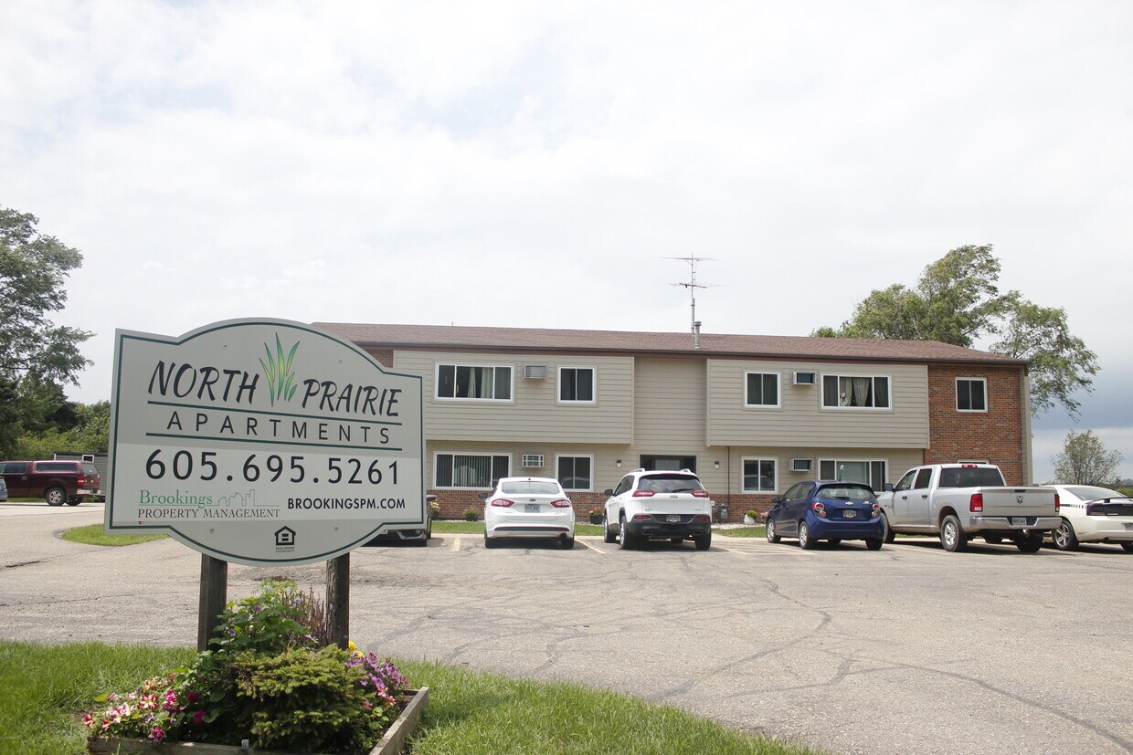 North Prairie Apts - 307 N Broadway St