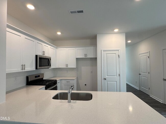 Foto del edificio - 413 Belgian Red Wy