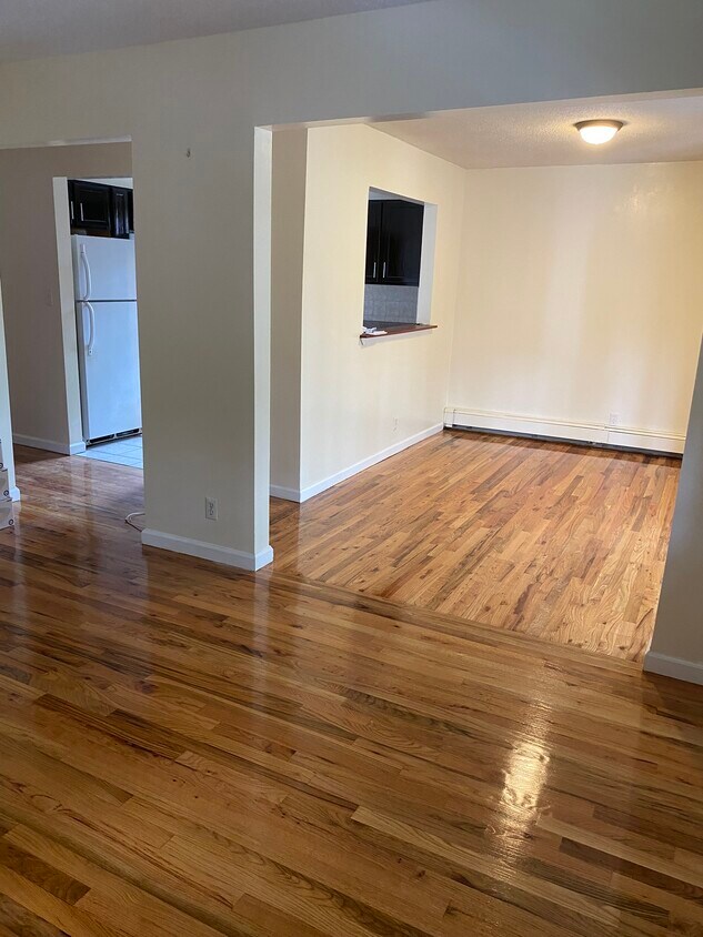 Dining room - 4350 De Reimer Ave