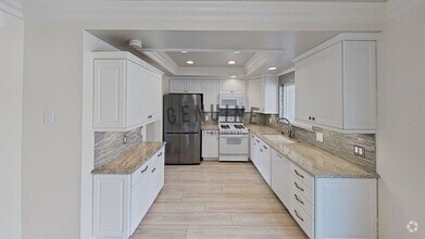 Building Photo - 314 Alta Ln