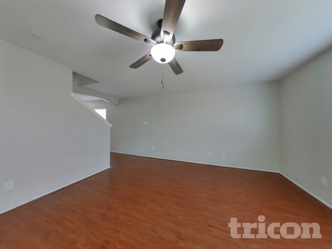 Building Photo - 8227 Radial Ct