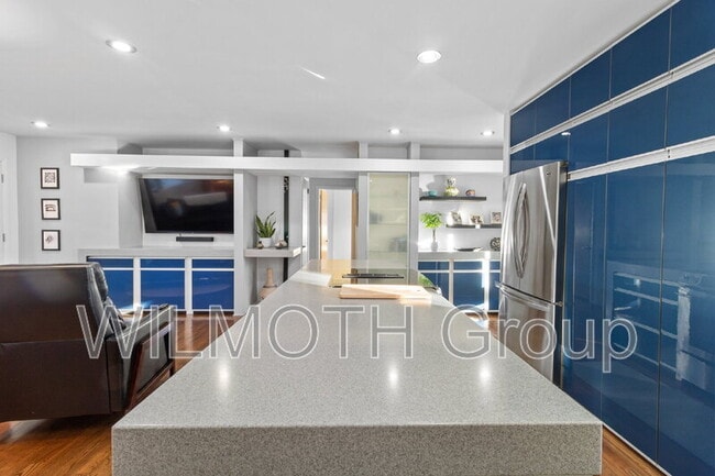 Foto del edificio - 10327 Orchard Park Dr W