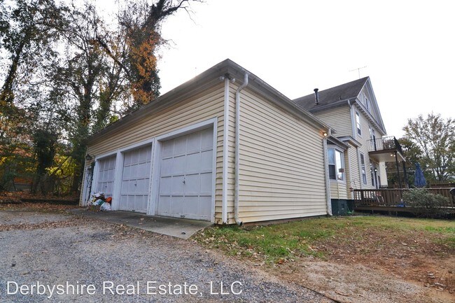 Building Photo - 2808 Rivermont Ave