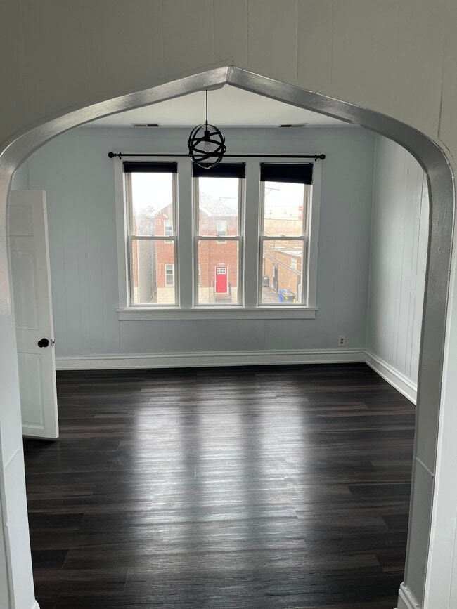 Foto del edificio - 2415 W Arthington St