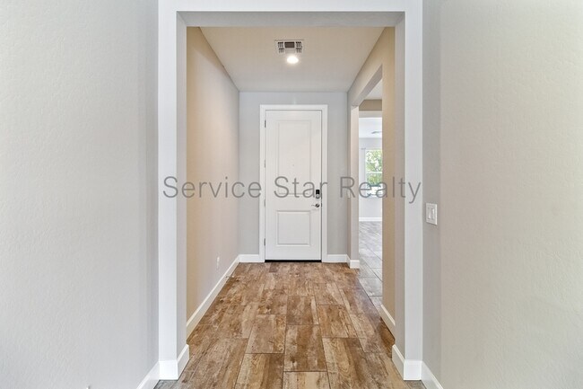 Foto del edificio - 17171 W Thousand Oaks St