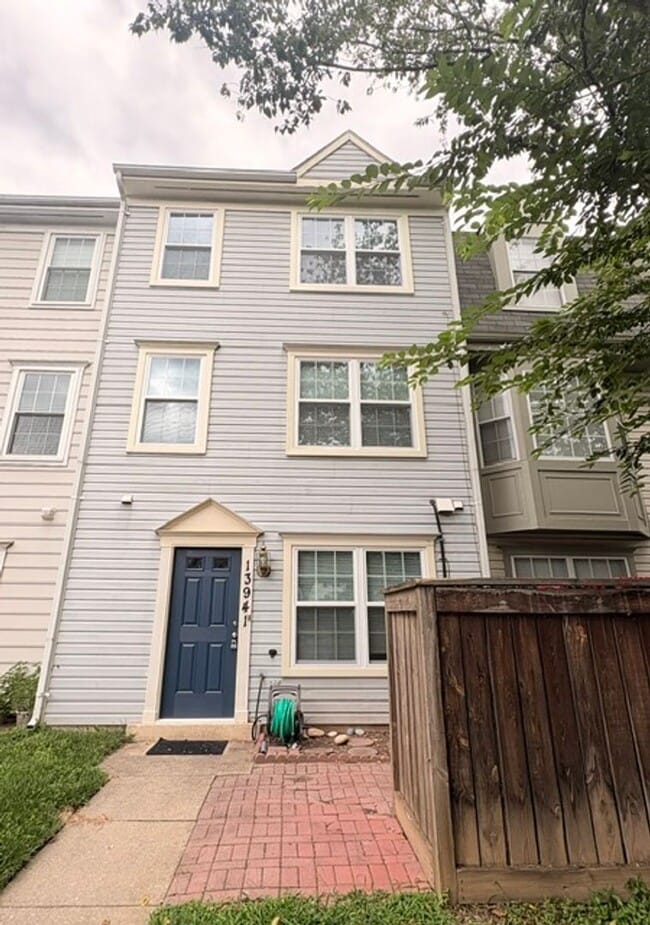 Building Photo - 13941 Highstream Pl
