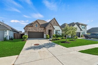 Building Photo - 19914 Valentina Pointe Dr