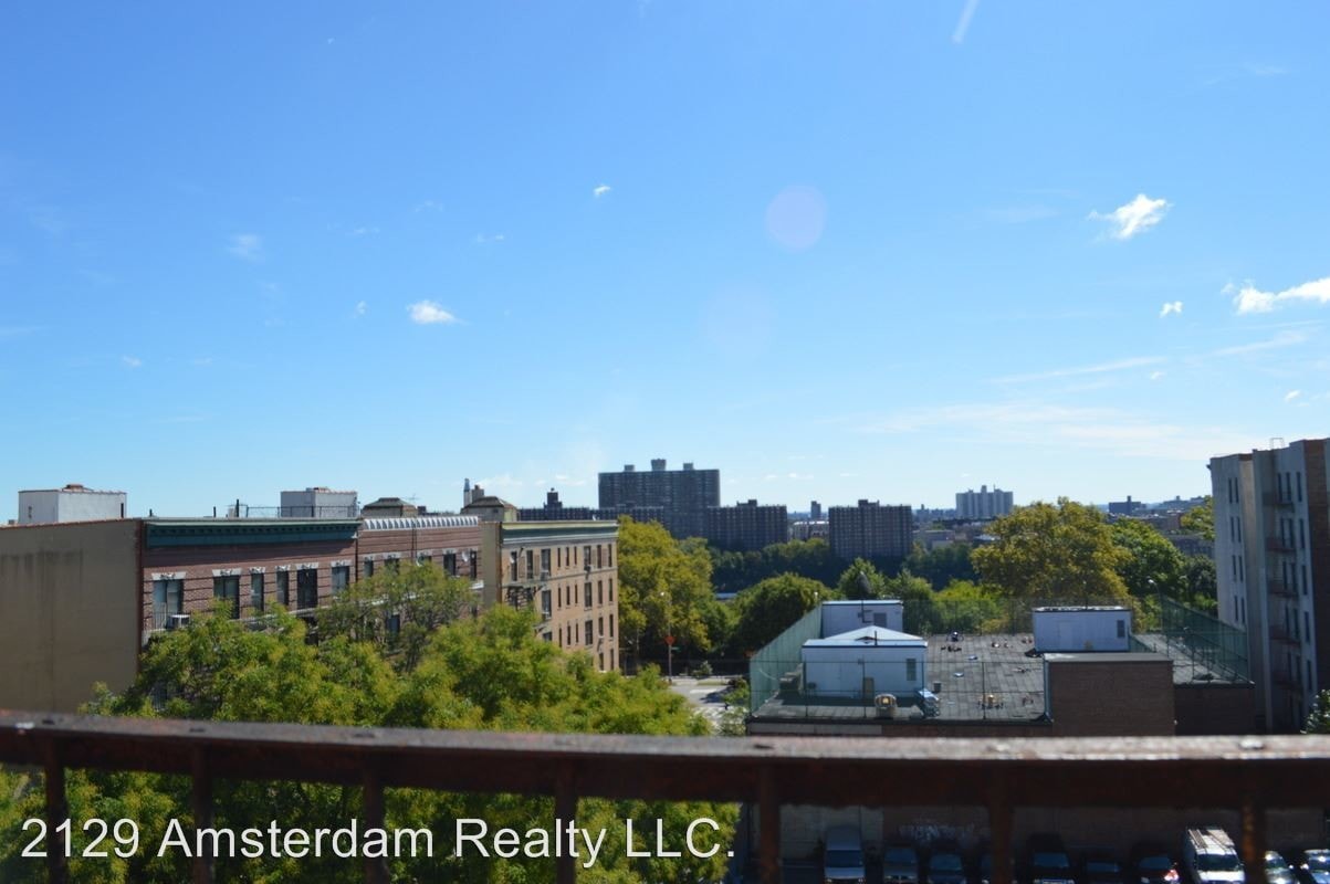 Building Photo - 470 W 166th St