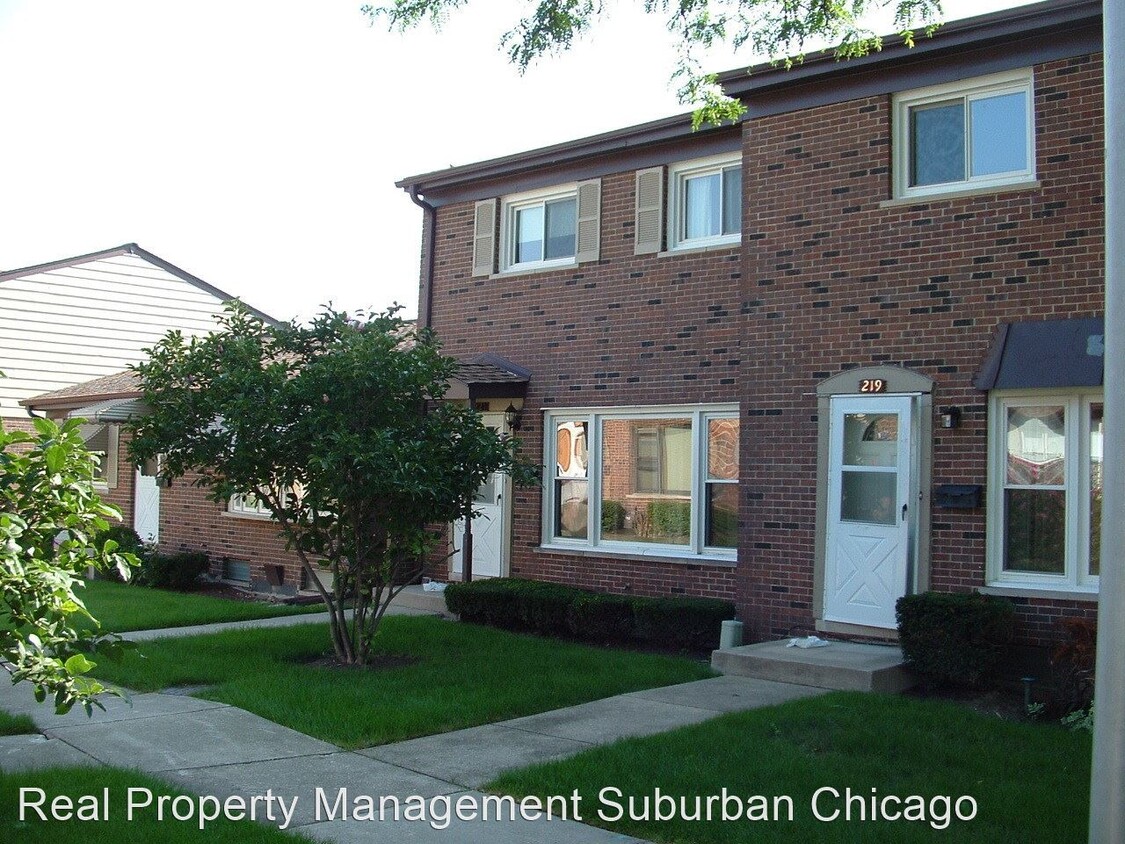 Primary Photo - 2 br, 1.5 bath House - 221 Frederick Place