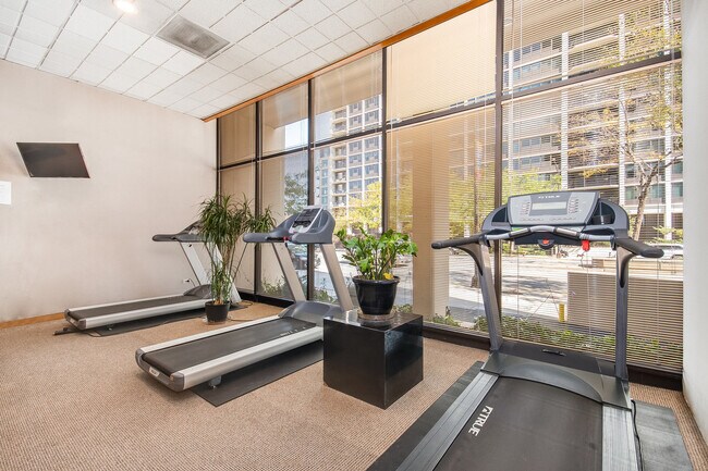 Foto del edificio - 1540 N La Salle Dr