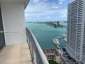 Building Photo - 1750 N Bayshore Dr