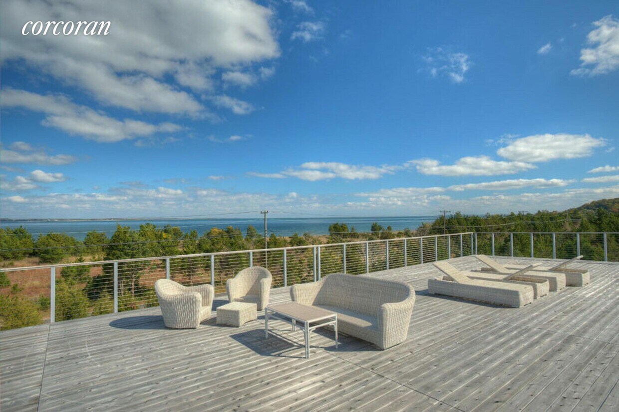 Foto principal - 28 Ram Island Dr