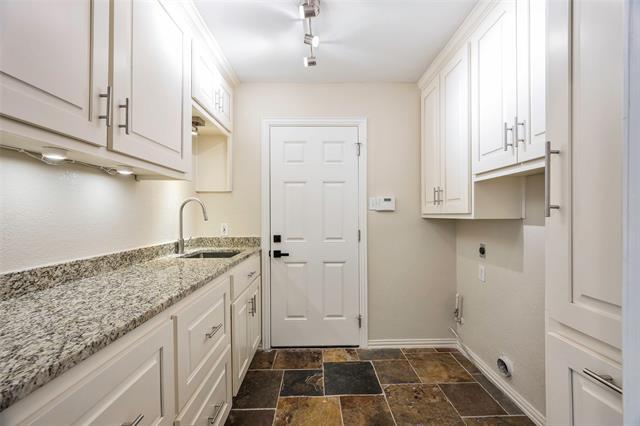 Foto del edificio - 2912 Meadow Glen Dr