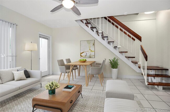 Building Photo - 798 Crandon Blvd