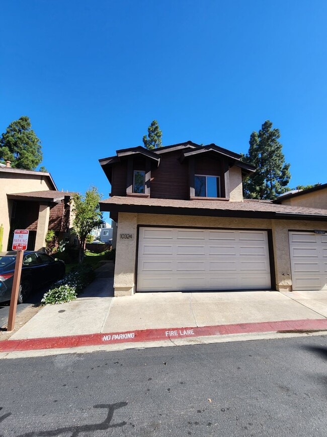 Building Photo - 4 BD/2.5 BA Two Story Townhouse in Timberl...