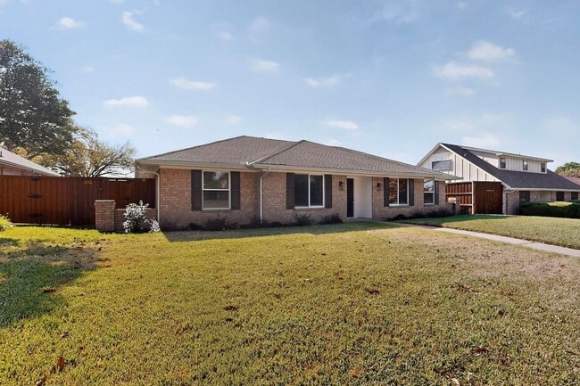 Photo - 2720 Glen Forest Ln- House