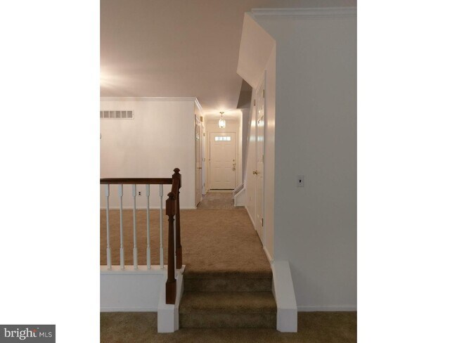 Building Photo - 100 Wooden Carriage Dr