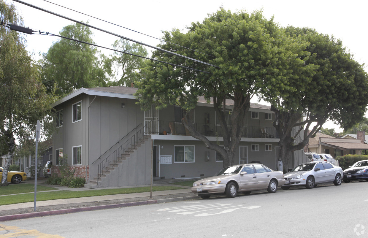 Primary Photo - 495 Alviso St