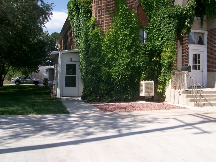 Primary Photo - Big D's Apartments