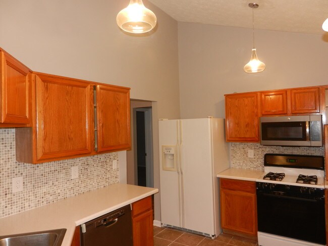 Building Photo - 1587 Picadilly Ct NE
