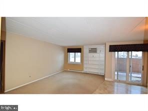 Building Photo - 300 Winding Way