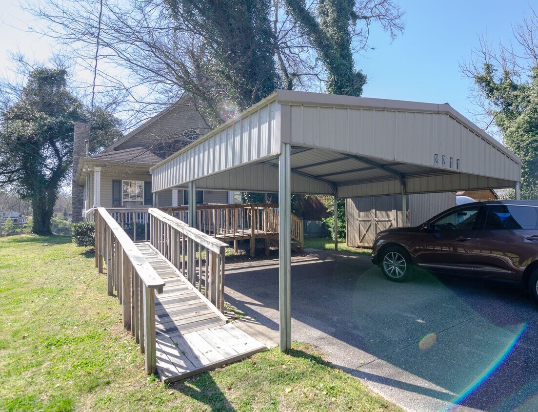 Primary Photo - 2211 Pennington Bend Rd