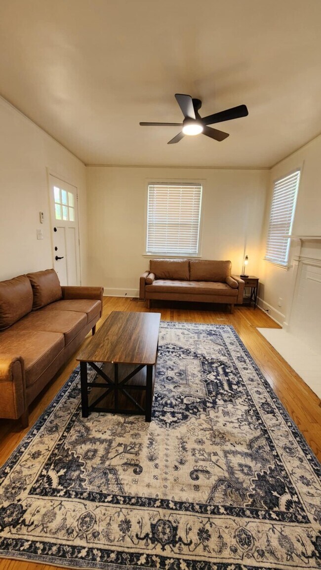 Foto del edificio - Furnished Rental