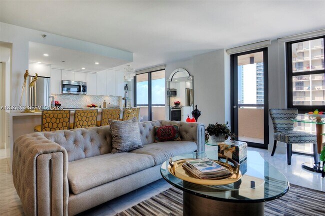 Foto del edificio - 2555 Collins Ave