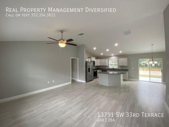 Foto del edificio - Desirable SW Ocala Neighborhood 4/2/2 *WON...