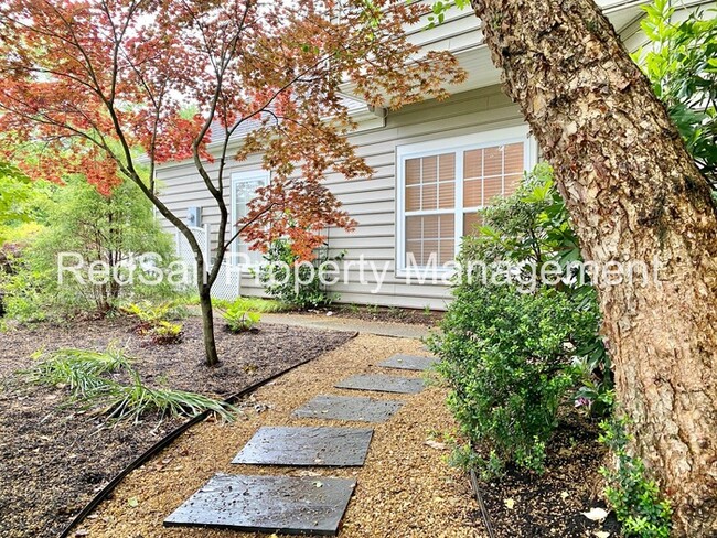 Foto del edificio - Willow Lakes Townhome!