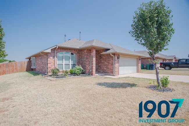 Building Photo - 6833 NW 157th St