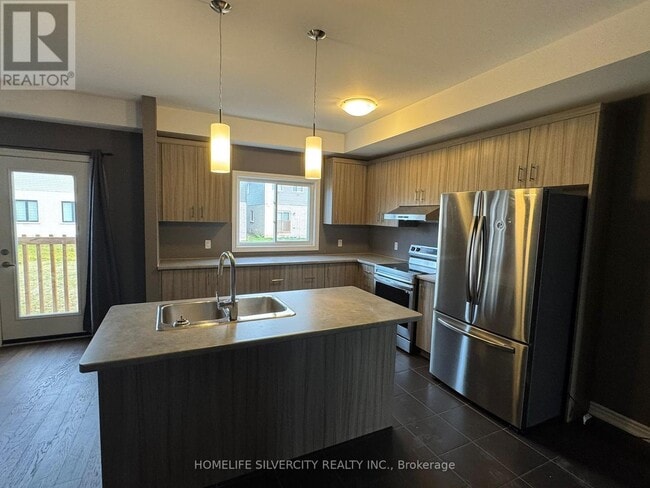 Building Photo - 25 McLaughlin St