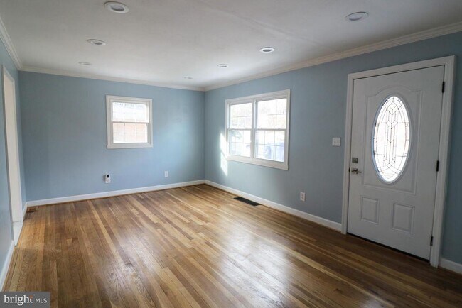 Foto del edificio - 5736 N Carlin Springs Rd
