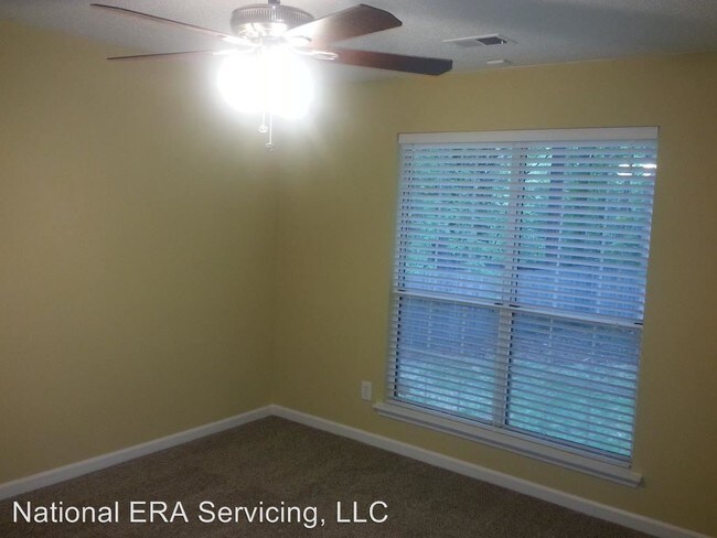 Building Photo - 3 br, 2 bath House - 125 Cowan Dr