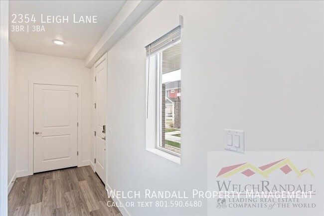 Foto del edificio - 2354 Leigh Ln