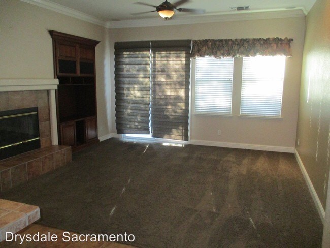 Foto del edificio - 3 br, 2.5 bath House - 6210 Swan Court