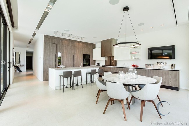 Foto del edificio - 4528 Prairie Ave
