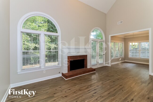 Building Photo - 5022 Kendall Station NW