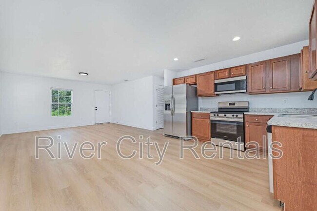 Foto del edificio - 7142 Wesleyan Rd