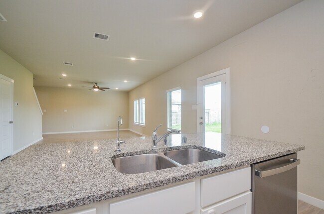 Foto del edificio - 2511 Shining Spur Ct