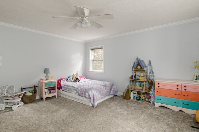 Foto del edificio - 380 Swoope Dr